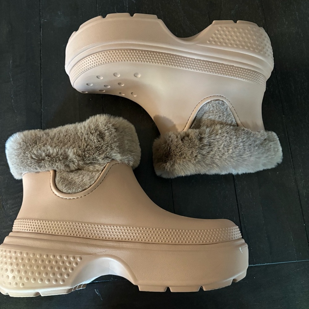 Crocs Stomp Faux Fur Lined‎ Rubber Ankle Boots Tan Men’s Size 12